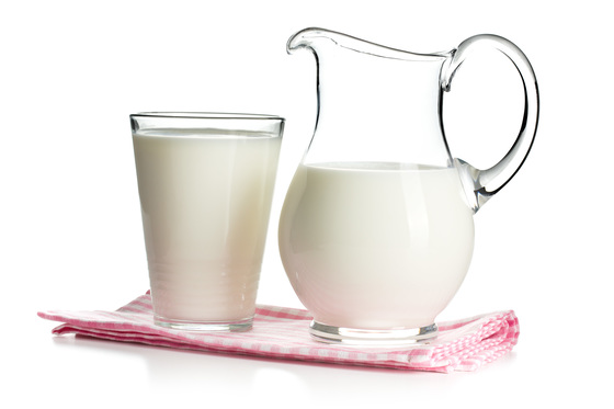 하루 1~2잔 우유를 마시면 대사증후군 위험을 32% 줄여준다.[중앙포토]