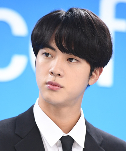 진(jinㆍ김석진). [사진 백재권]