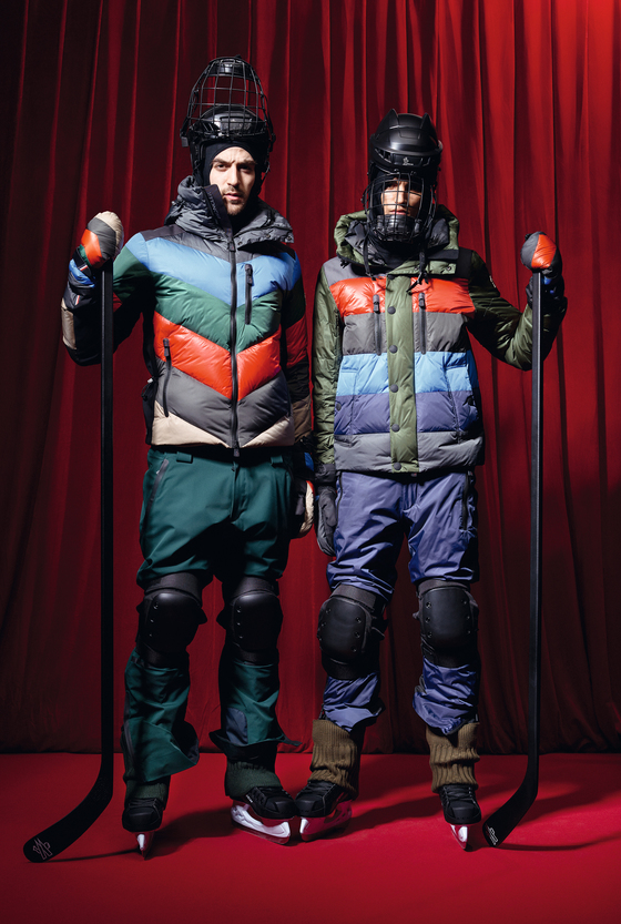 프랑스의 캠핑 장비업체인 몽클레르에서는 공장에서 겨울을 보내는 직원을 위해 다운재킷을 만들어 직업복으로 활용하면서 대중에게 알려졌다. [중앙포토]