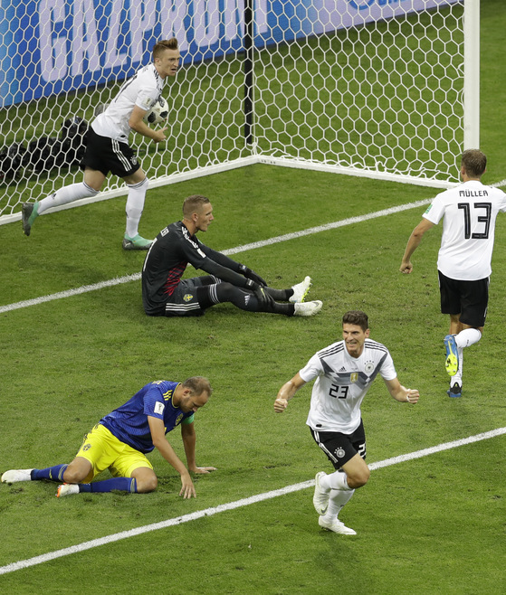 24일 열린 스웨덴과 러시아 월드컵 F조 조별리그 2차전에서 후반 종료 직전 결승골을 터뜨린 뒤 기뻐하는 독일 선수들. [AP=연합뉴스]