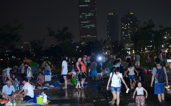 만든곳: 한국 네티즌본부 카페