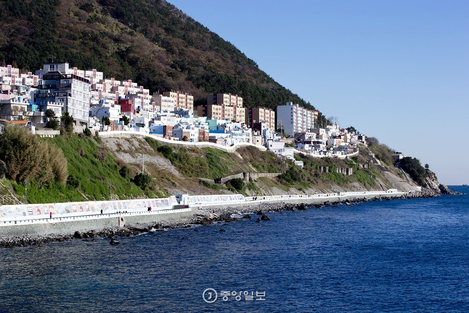 절영해안산책로와 흰여울 문화마을.