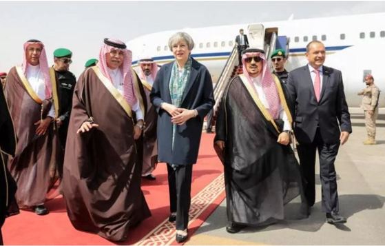4일(현지시간) 사우디아라비아에 도착한 테리사 메이 영국 총리.
