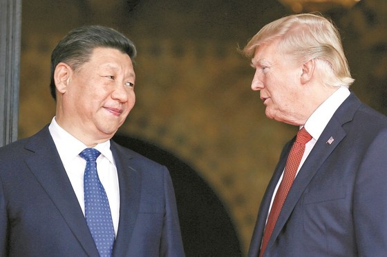 지난 6일 정상회담 중인 도널드 트럼프 미 대통령(오른쪽)과 시진핑 중국 국가주석. [중앙포토]