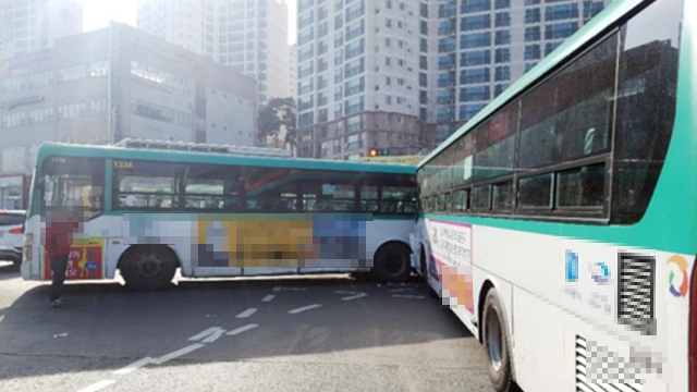 초보 버스 기사들이 대거 채용되면서 사고 우려가 높아지고 있다. [연합뉴스]