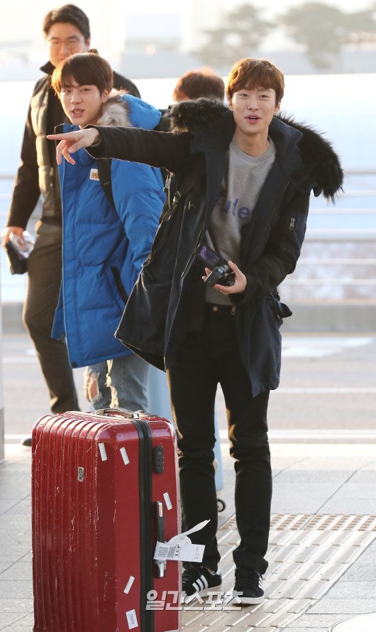 Jin ❤ Seokjin at Incheon airport going to Sulawesi Indonesia for 'Law of  the Jungle' #BTS #방탄소년단