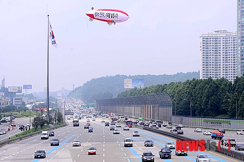 만든곳: 한국 네티즌본부 카페