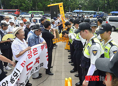 만든곳: 한국 네티즌본부 카페