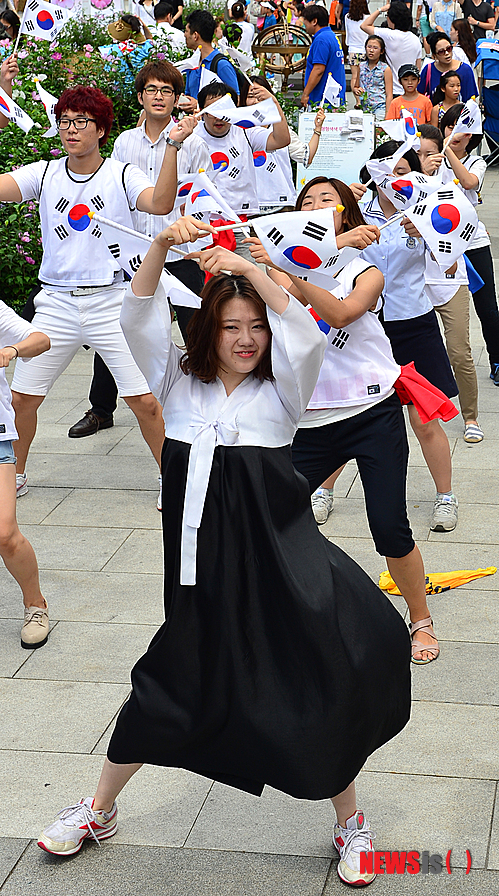 만든곳: 한국 네티즌본부 카페