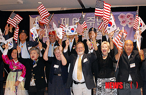 만든곳: 한국 네티즌본부 카페