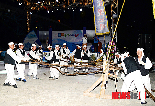 만든곳: 한국 네티즌본부 카페