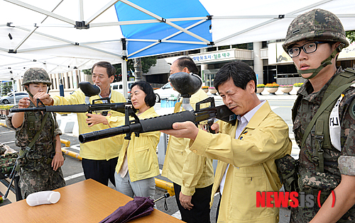 만든곳: 한국 네티즌본부 카페