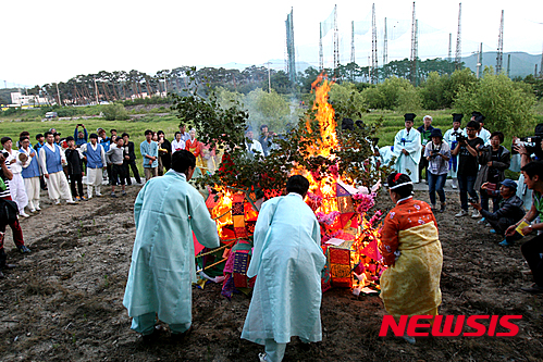 작성: 한국 네티즌본부