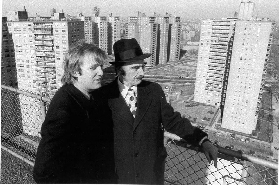 1975년 뉴욕 트럼프 호텔에서 함께 한 트럼프 부자  [사진 트럼프 페이스북]