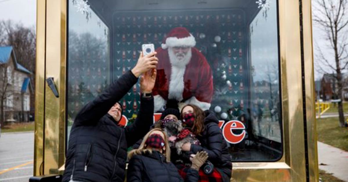 WHO “Santa grandfather, through corona, visits children around the world”