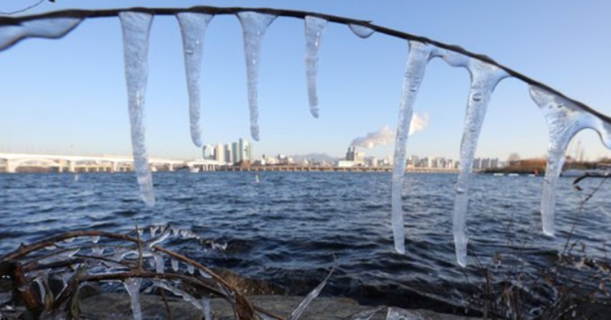 The last cold wave of 2020 from today…  “The cold air comes down to -30 degrees Celsius”