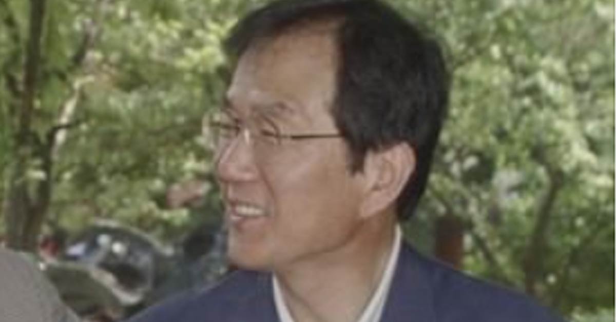 Progressive elder Hong Se-hwa “Wen, not the president, but the king…will not change”