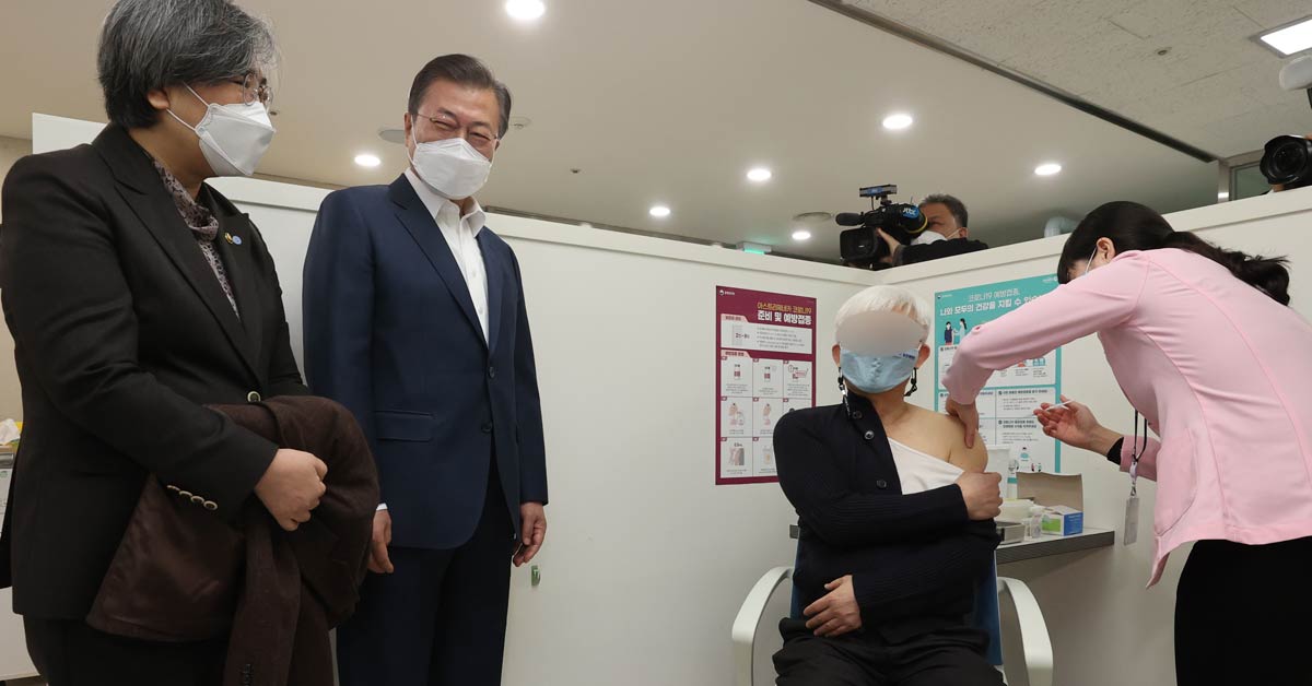 [LIVE 업데이트]Vaccination…  “It’s the same time to get the flu vaccine”