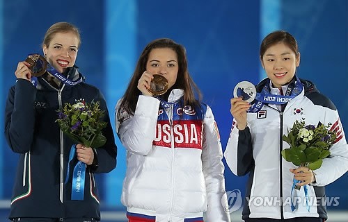 ´김연아 꺾은´ 소트니코바 금메달 사진에 ´좋아요´ 누른 손연재? - 일간스포츠