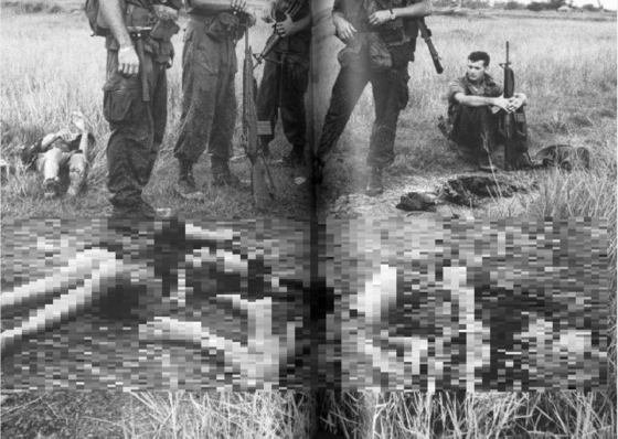 일본 우익성향 블로그 등에 확산되고 있는 '한국군의 베트남 여성 잔혹살해' 사진. 베트남전에 참전한 한국군인들이 베트남 여성들을 강간 살해한 뒤 훼손한 시신을 내려다보며 웃고 있다는 설명이 붙어 있다. 하지만 인터넷매체 '버즈피드 재팬'의 팩트체크 결과 조작된 사진으로 판명났다. [블로그 캡처]