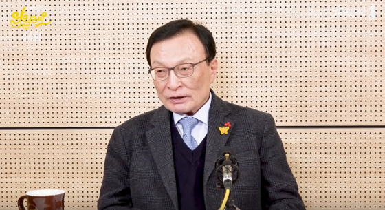 Đại diện của Đảng Dân chủ với Lee Hae-chan. [유튜브 '유시민의 알릴레오' 캡처]