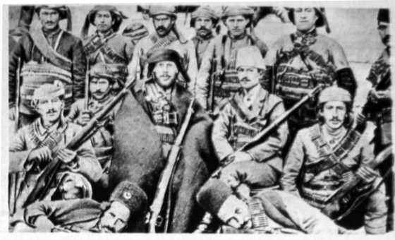 제1차 세계대전 중이던 1916년 주권국가인 이란을 침공해 영국군 및 러시아군과 싸운 오스만튀르크의 군대. [위키피디아]  