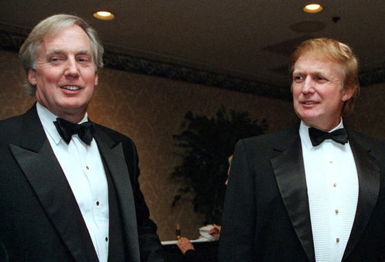 1999년 11월, 트럼프 대통령(오른쪽)과 그의 남동생 로버트 트럼프. [AP=연합뉴스] 