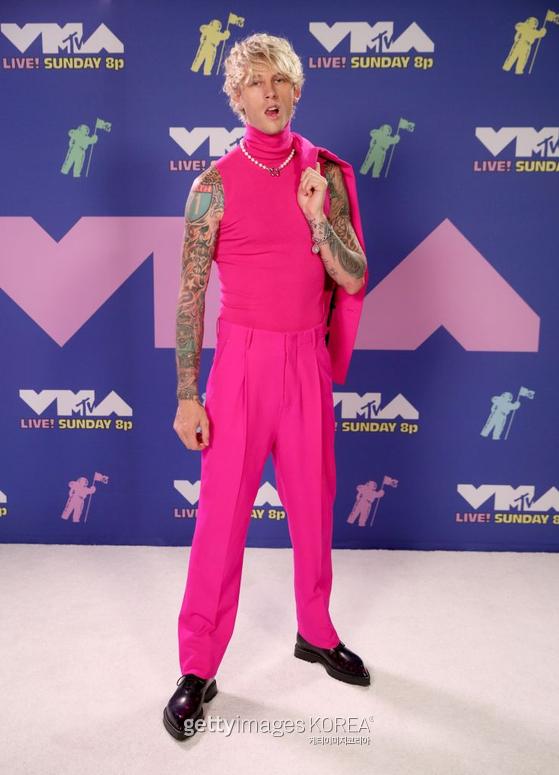 UNSPECIFIED - AUGUST 2020: Machine Gun Kelly attends the 2020 MTV Video Music Awards, broadcast on Sunday, August 30th 2020. (Photo by Rich Fury/MTV VMAs 2020/Getty Images for MTV)