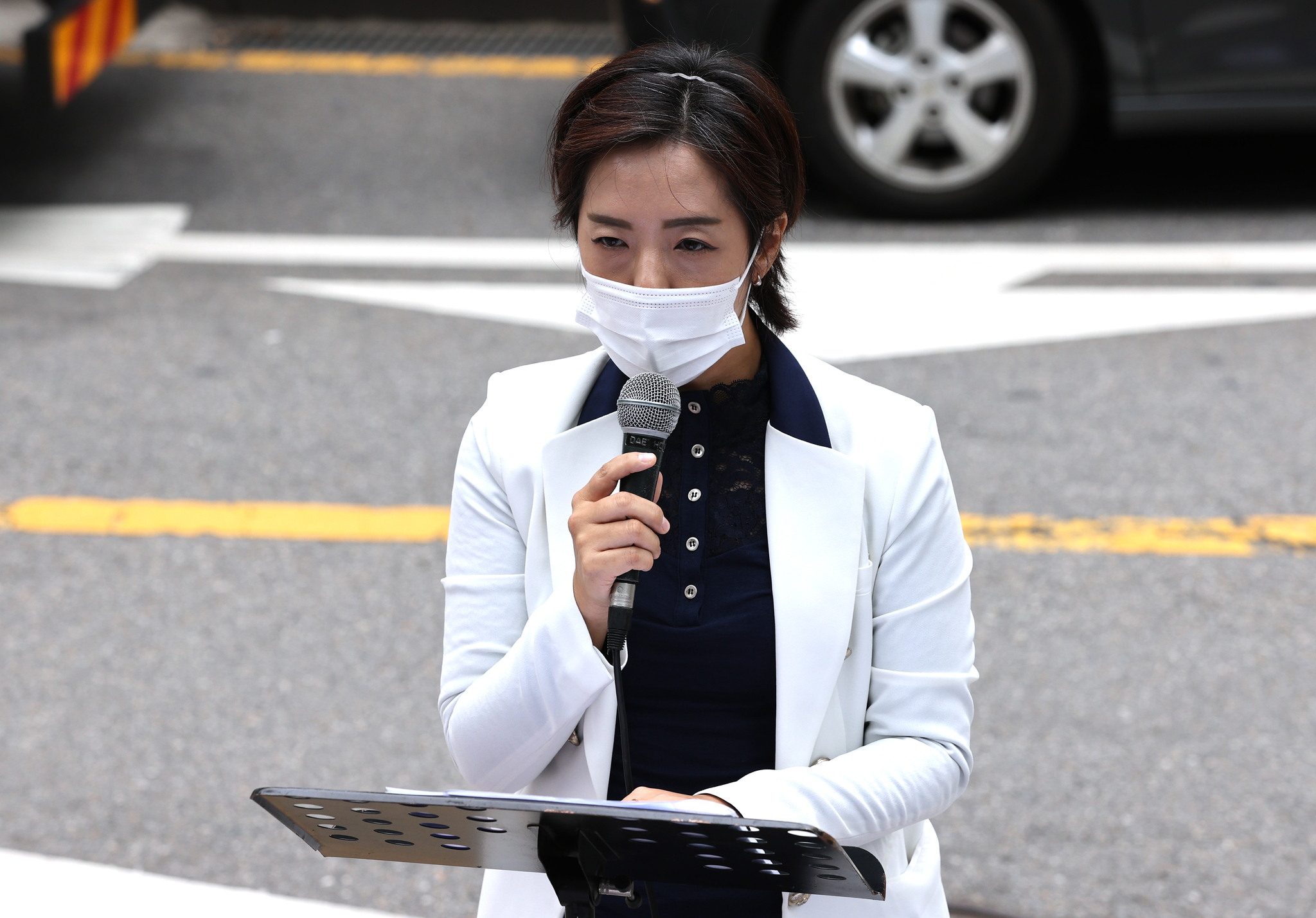 Lawyer Yeon-jae Kang, a group of lawyers from the Sarangjeil Church, holds a press conference in front of Exit 1 of Gwanghwamun Station in Jongno-gu, Seoul, on the afternoon of the 3rd, and reads the pastor's statement. Kwang-Hoon Jeon, who is under arrest.  Yunhap news