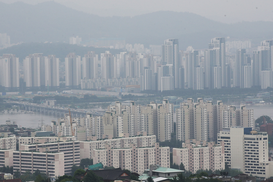 남산에서 본 서초구, 용산구 일대. 연합뉴스