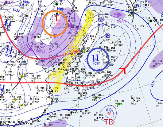 A cloud band formed along the pressure valley between the high pressure located in the North Sea of ​​Japan and the low pressure located in the North China.  Meteorological Materials Agency