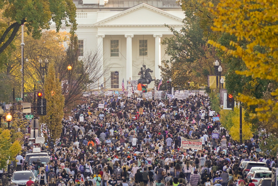 Democratic President-elect Joe Biden met in front of the White House on the 7th. [AP=연합뉴스]