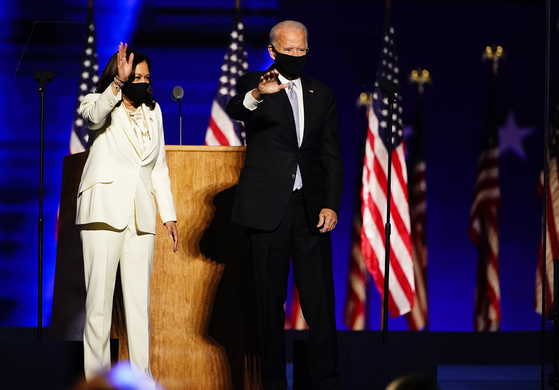 US Vice President-Elect Kamala Harris and President-Elect Joe Biden.[EPA=연합뉴스]