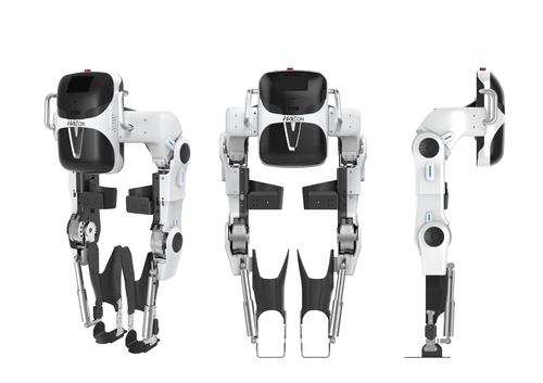 'Tour suit 4' worn by the players of the KAIST team in the 'Cybaslon International Competition 2020'. [KAIST 제공]