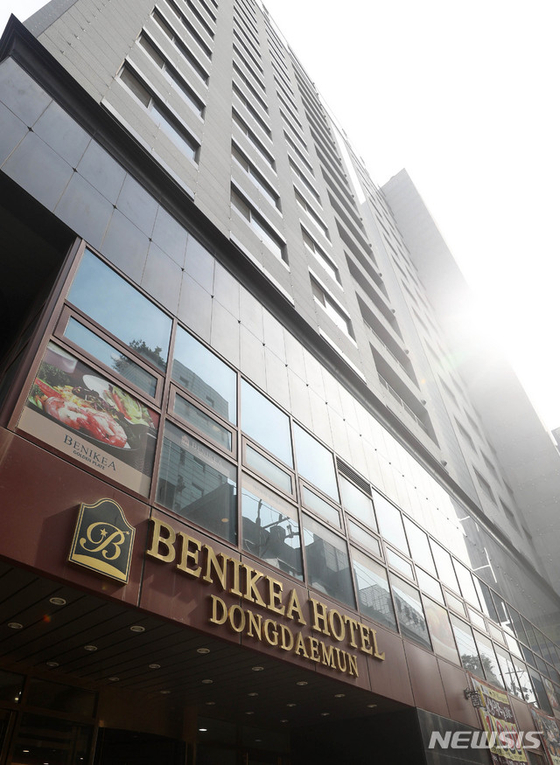 The Benikea Hotel in Jongno-gu, Seoul, went from a hotel to a youth home in the station area in May last year.  Newsis