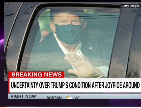 The president of the United States, Donald Trump, is discharged from the hospital after recovering from the coronavirus on the 5th (local time). [중앙포토]