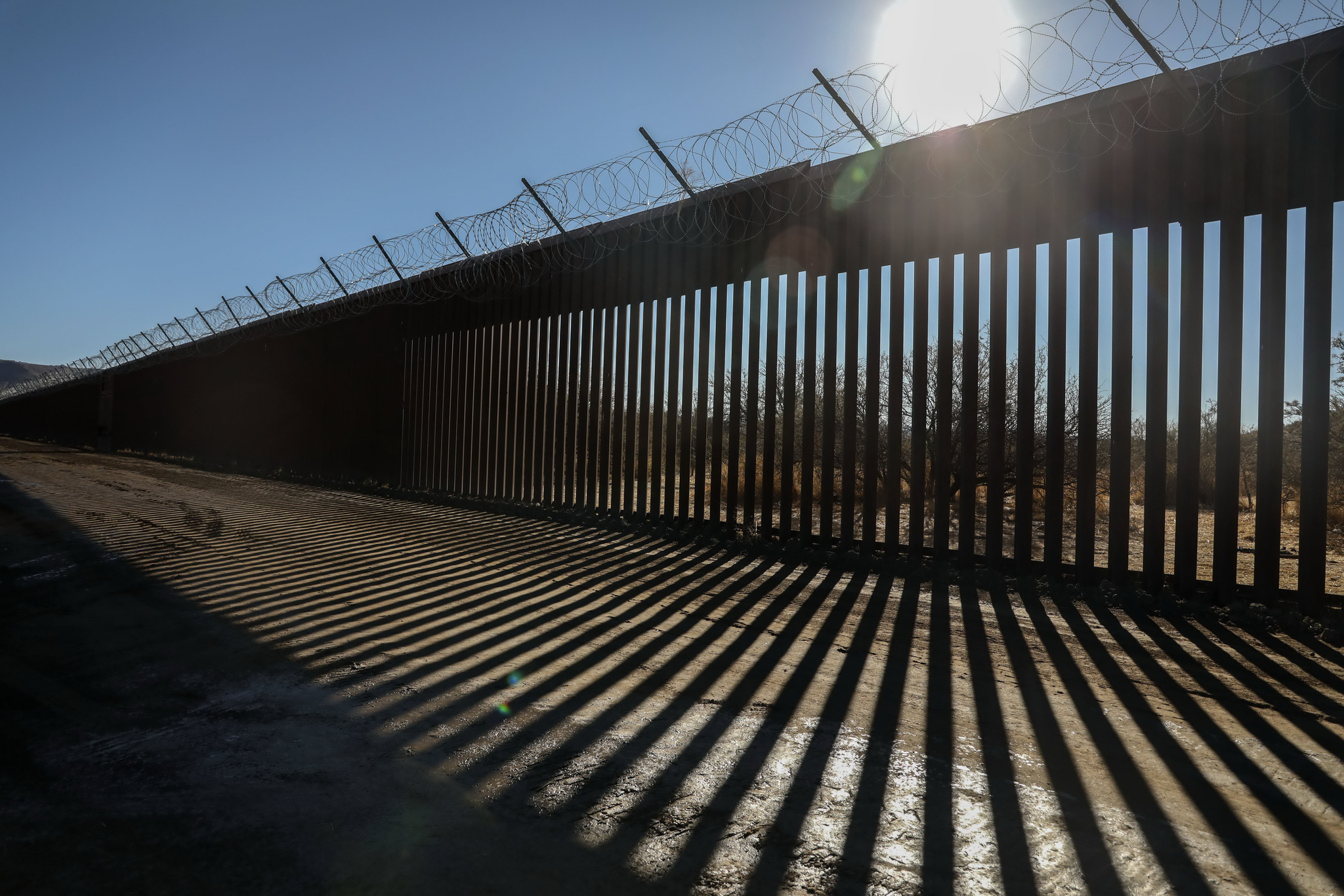 캘리포니아 자쿰바 지역에 건설된 미국 멕시코 국경장벽. AFP=연합뉴스