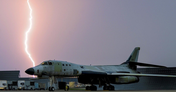 미국 공군의 장거리폭격기인 B-1B 랜서. [미 공군]