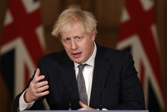 British Prime Minister Johnson “Eased blockade for Christmas holidays”…  Backlash from experts