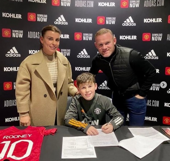 Rooney’s son joins Manchester…  Same number 10