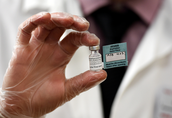 US secures an additional 100 million doses of Pfizer vaccine…  “80% vaccination by July”