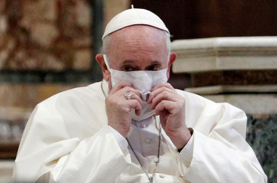 다음주 교황 예방 접종… “다른 사람의 생명을 앗아간 문제
