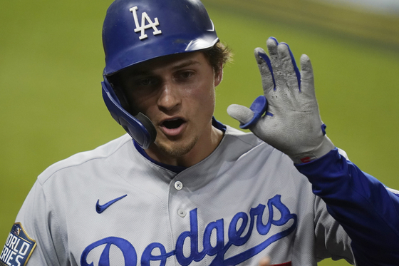 Better skills, better salary…  Dodgers Seager Signs .75 Million Annual Salary