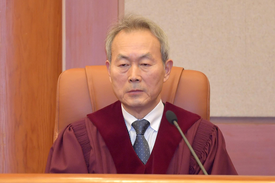 Judge Lee Seok-tae, former chairman Minbyun, at the referee for the’impeachment trial’