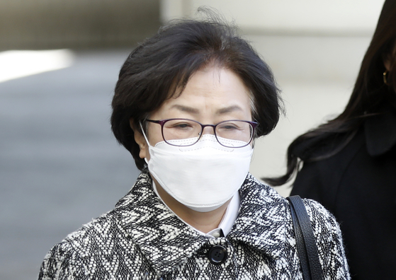 Former Environment Minister Kim Eun-kyung will address the Seoul Central District Court on the 9th to be sentenced to a first trial for his participation in the 'Environment Ministry blacklist'.  That day, the first court of first instance sentenced former Minister Kim to two years in prison and he was imprisoned in court.  Newsis.