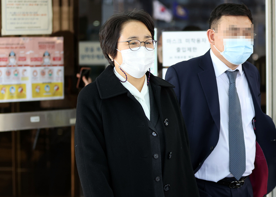 Former Blue House balance staff secretary Shin Mi-sook leaves the court after being sentenced to one year and six months in prison and three years of probation in a hearing on charges of obstruction of the exercise of rights of abuse at the Seoul Central District Court in Seocho.  gu on the afternoon of the 9th. Yunhap news