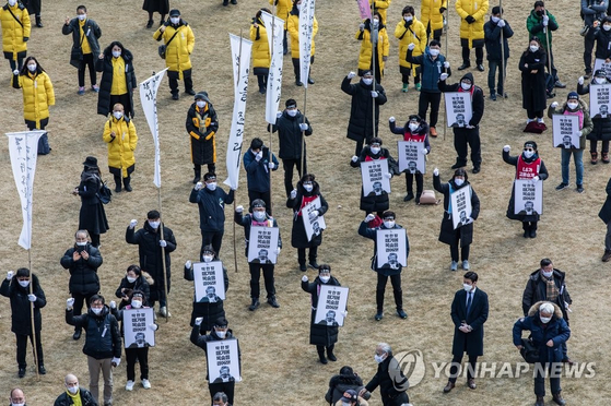 The ceremony for the ceremony of the late Baek Ki-wan, director of the Institute for Unification Studies, will be held at Seoul Plaza in Jung-gu, Seoul on the 19th. Yunhap news