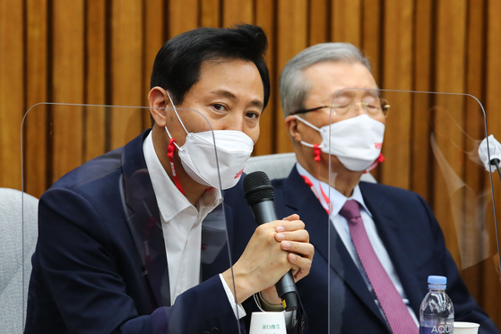 Members of MB’Anguk Forum’, Ahn Cheol-soo and Oh Se-Hoon unified negotiations