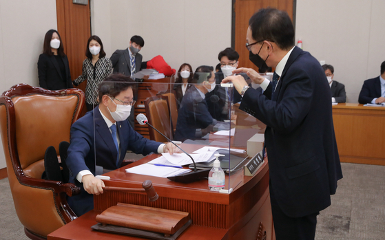 박범계 “LH 사건에서 검찰은 무엇을 했는가?”