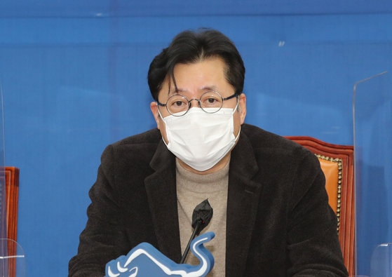 ‘주호영 강남 리치’징계 제안 … “홍익표, 입 벌리면 사고가 난다”